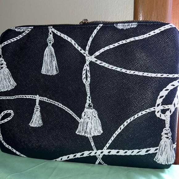 Chicos Medium Nautical Tassel Blue Rope Design Cosmetic Make Up Bag - Picture 1 of 4